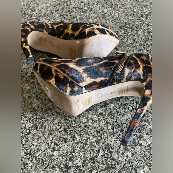‼️JESSICA SIMPSON ANKLE BOOT HEELS‼️ - Picture 5 of 8